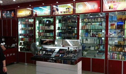 名流羽西化妆品的加盟路径与经营策略